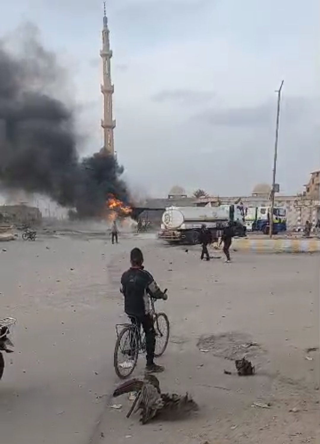 Screenshot_2025-03-03-18-19-41-114_com.whatsapp-edit