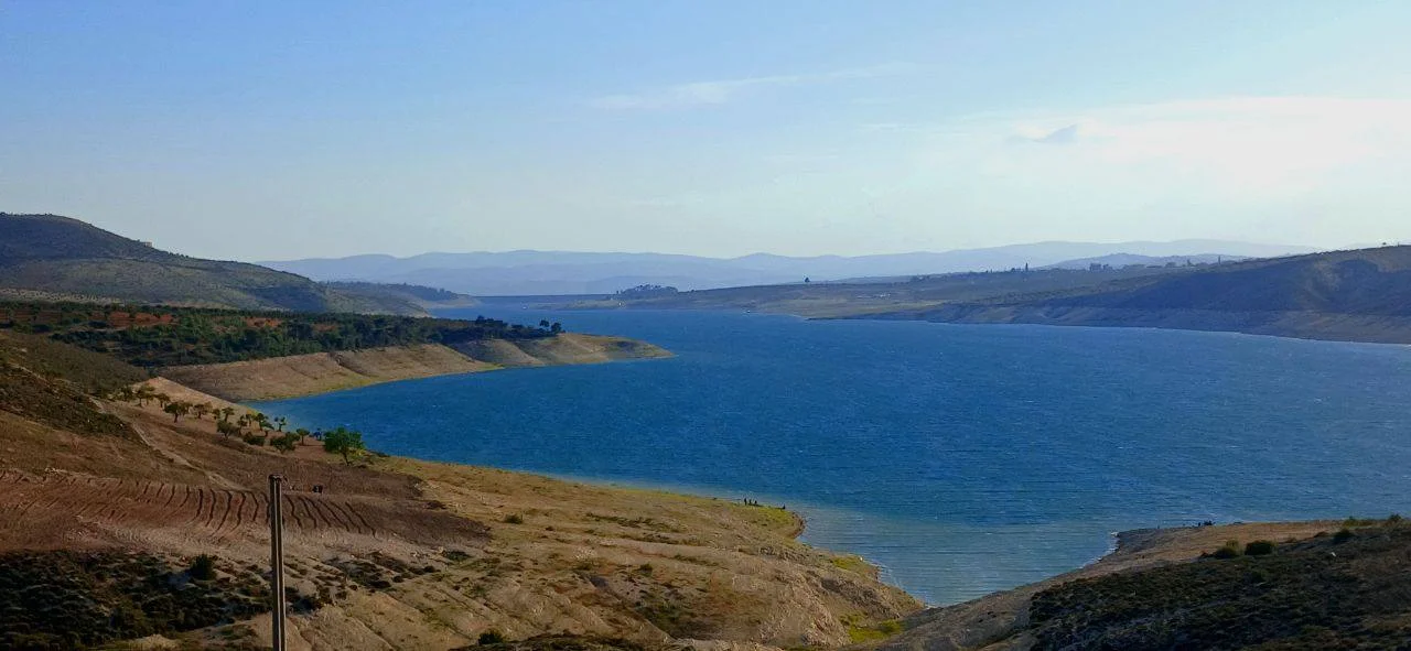 بحيرة ميدانكي